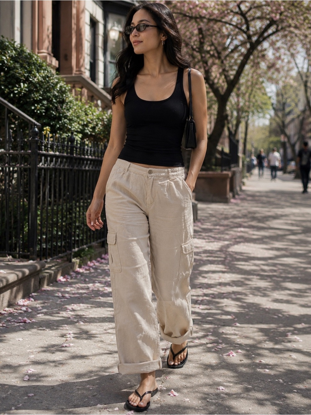 RACHEL Rachel Roy Cream Cargo Linen Pants Fits like a Large